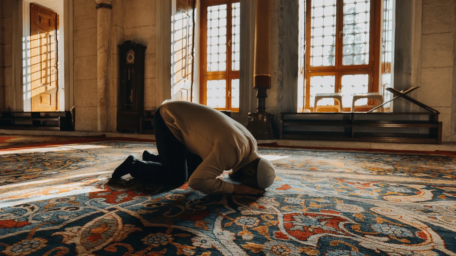 Musliman koji klanja namaz